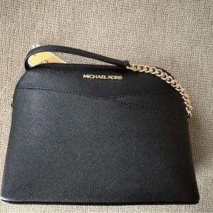 NWT Michael Kors JET SET TRAVEL MEDIUM DOME CROSSBODY BAG